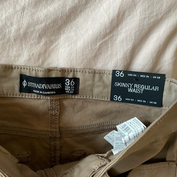 Stradivarius Women’s Skinny Regular Waist Jeans - Picture 5 of 7